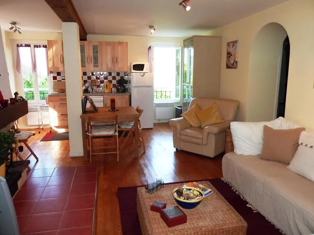 Holiday home Cottages Melanie & Menezil Loubens  France