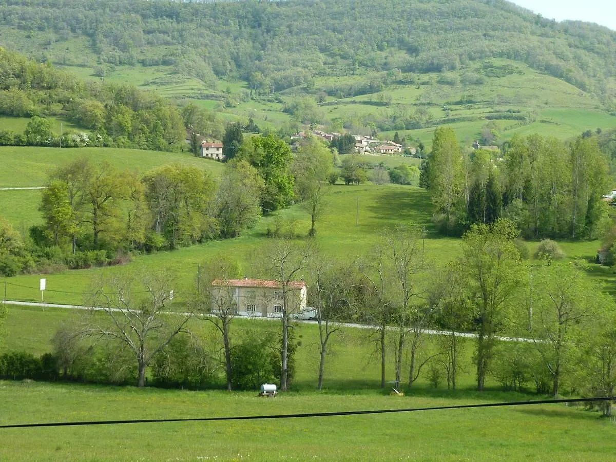 Cottages Melanie & Menezil Loubens  Holiday home Loubens (Ariege)